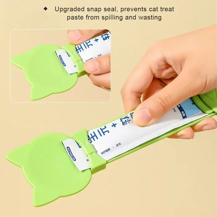 Churu Tube Helper : Distributeur de nourriture liquide et de purée pour chat