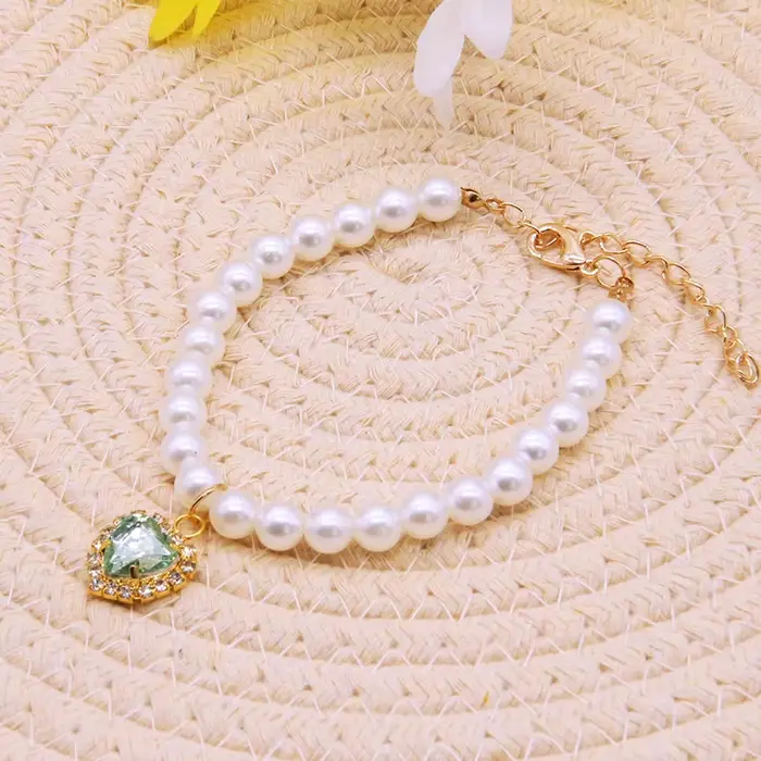 Nouveau collier décoratif pour chat, collier d'été réglable pour chaton, perles haute simulation, ac