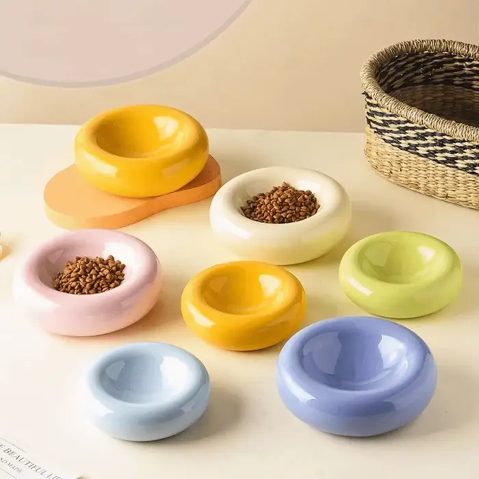 Bol pour chat en céramique lisse de forme donut, à ouverture large, esthétique et multifonctionnel, pour animaux de compagnie