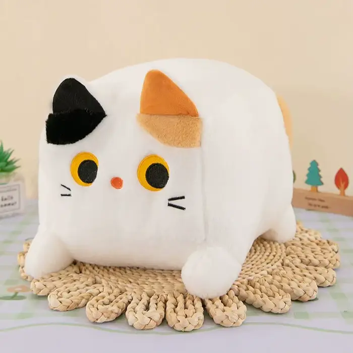 Oreiller en peluche en forme de chat carré