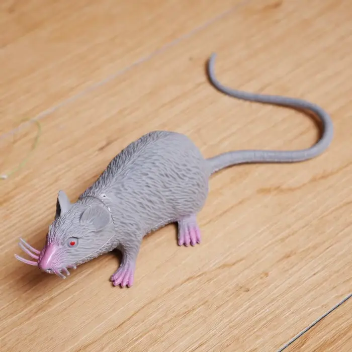 Faux petit rat réaliste souris modèle accessoire, horreur Halloween fête décor effrayant tour farce 