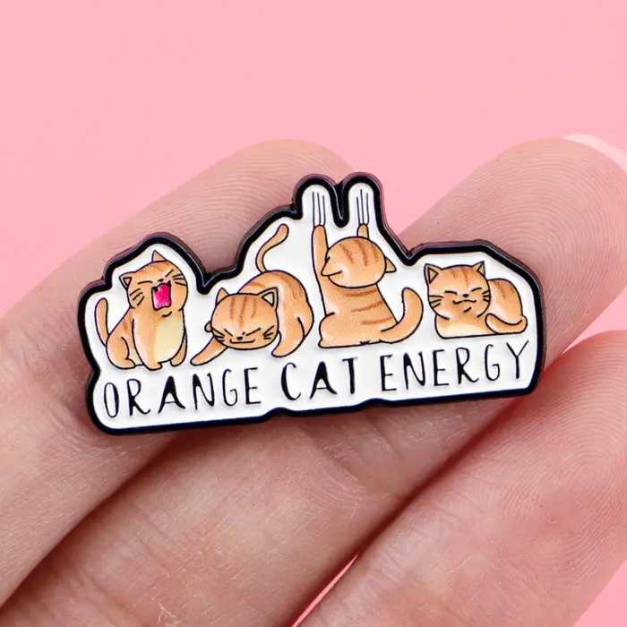 Broche chat ORANGE en émail
