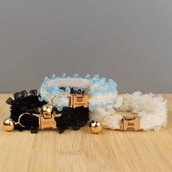 Collier pour chat en dentelle réglable