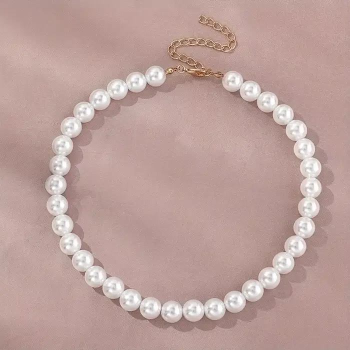 Collier de Perles Blanches pour Chien et Chat, Ras du Cou, Accessoire Très Mignon et Élégant, Tendan