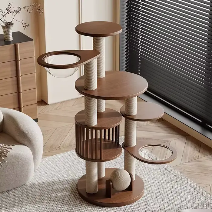 Grand arbre à chat en bois massif à plusieurs niveaux