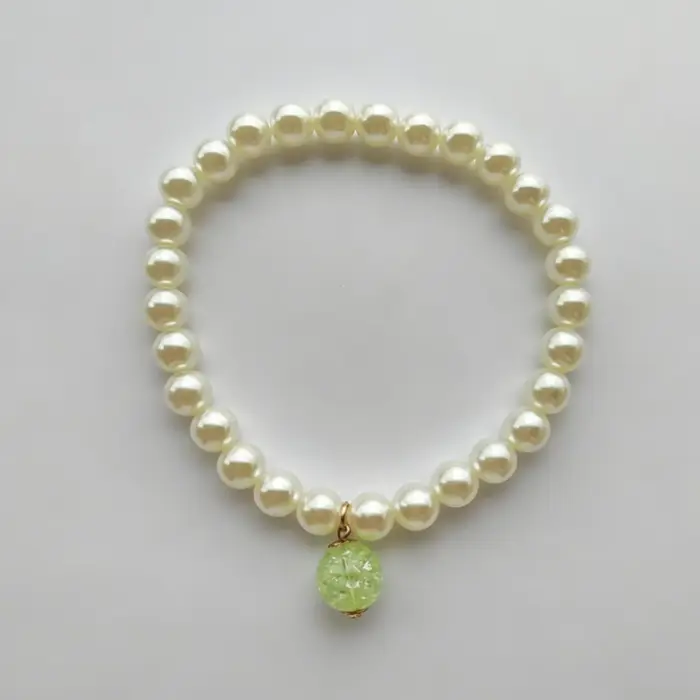 Un adorable collier avec pendentif chat – Magnifique collier pour animaux de compagnie fait à la mai