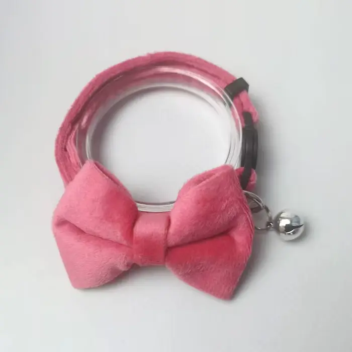 Collier pour animaux de compagnie en velours, nouveau modèle populaire, couleur unie, nœud avec cloc