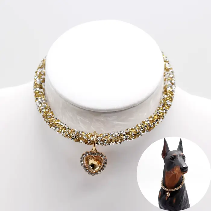 Collier en forme de cœur en cristal pour chien, avec strass scintillants, breloques pour petits chie