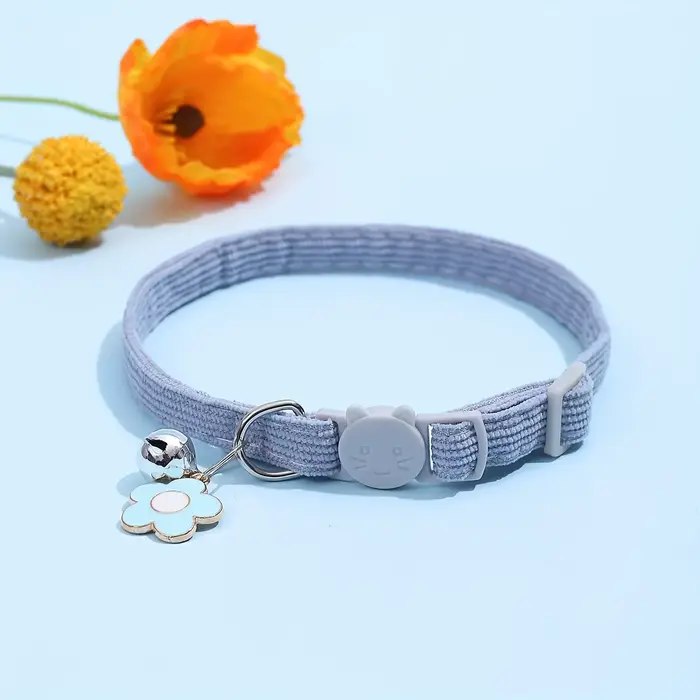 Collier pour chat réglable avec cloche, mousqueton de sécurité, matériau en polyester, petite race r