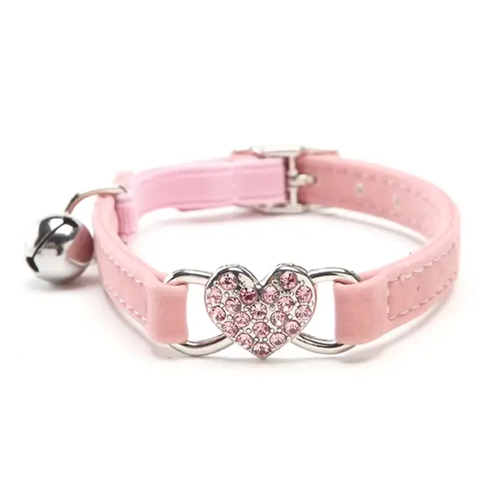 Collier de chat à breloque en forme de cœur et cloche, élastique de sécurité réglable avec matériau 