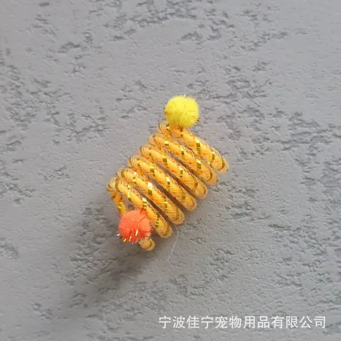 Jouet pour chat coloré en forme de ressort, jouet interactif pour chat en tuyau élastique, jouet attrayant pour chat